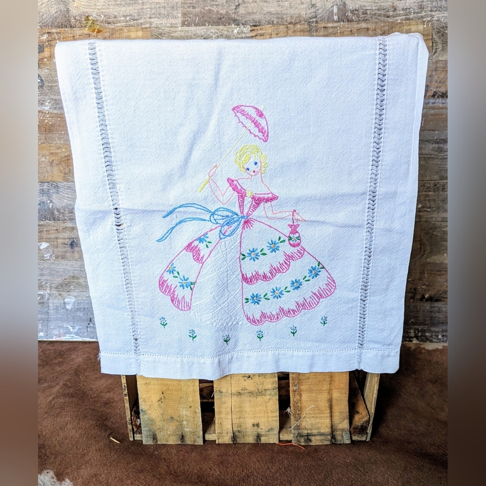 Antique Southern Bell Table Runner